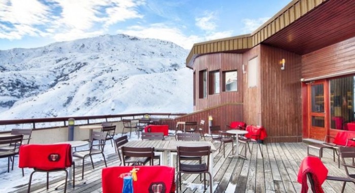 Hotel Les Bruyeres, Les Menuires ski chalet, image 2